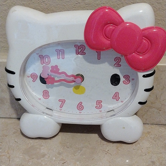 Sanrio Wall Decor Hello Kitty Wall Clock Poshmark